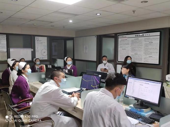 科研教学|四川友谊医院肾内科邀请省人民医院专家进行腹膜透析专题授课