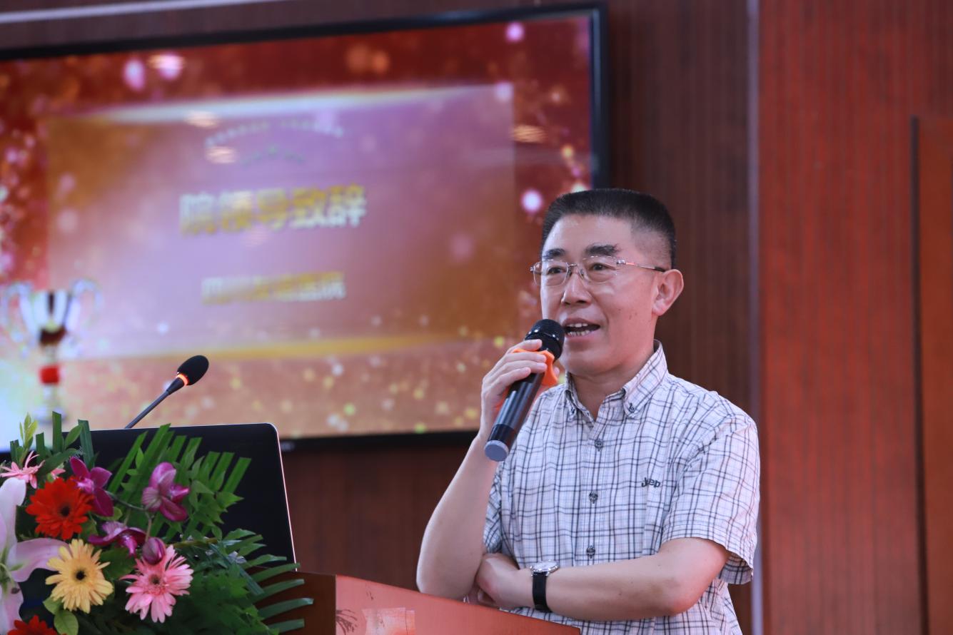“因生命而坚持，为优质再起航”---四川友谊医院隆重庆祝5.12护士节系列活动