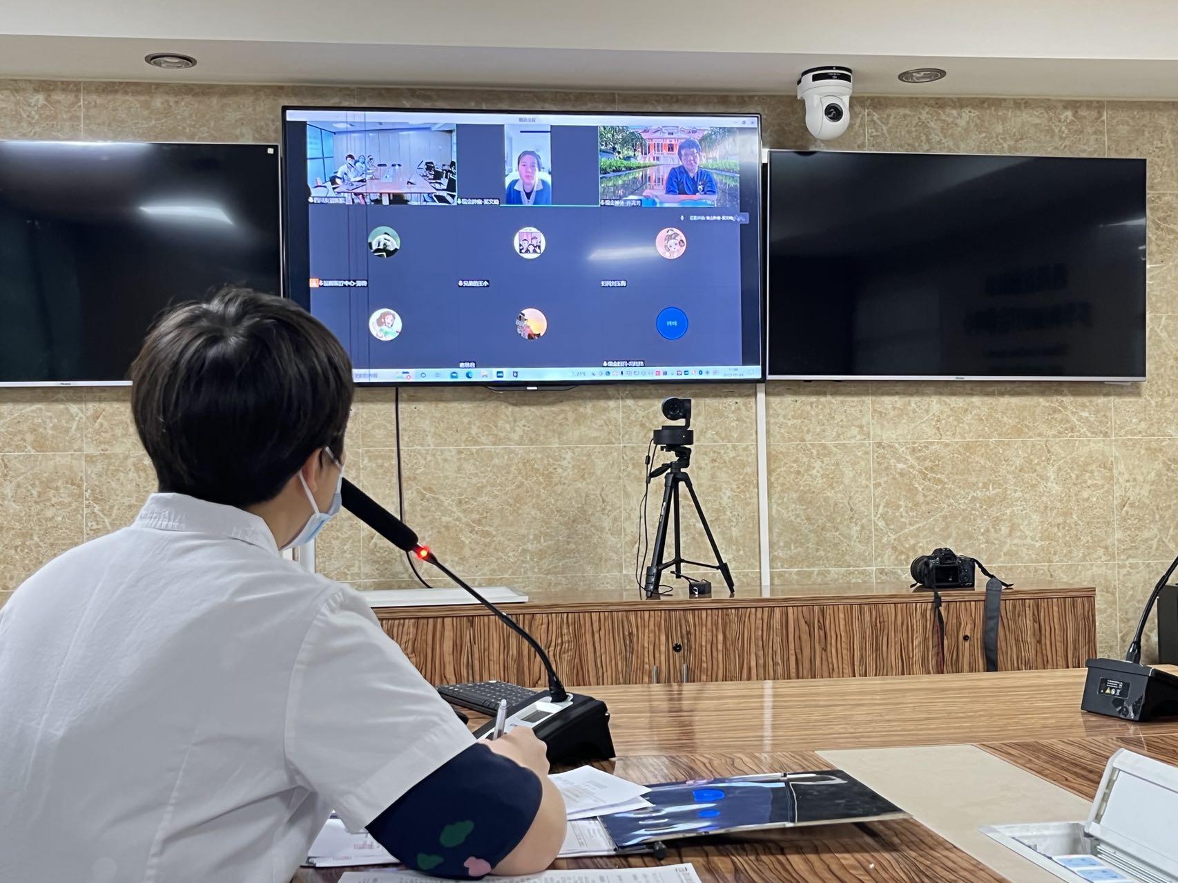 四川友谊医院联合上海交通大学附属瑞金医院成功开展一例疑难肿瘤多学科远程会诊