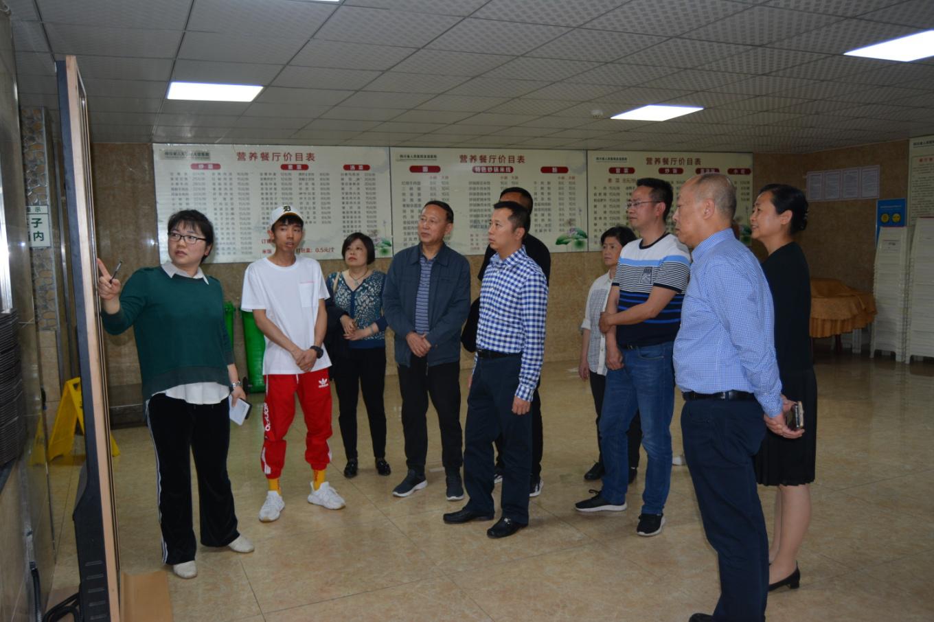 锦江区卫健局对四川友谊医院进行安全督查